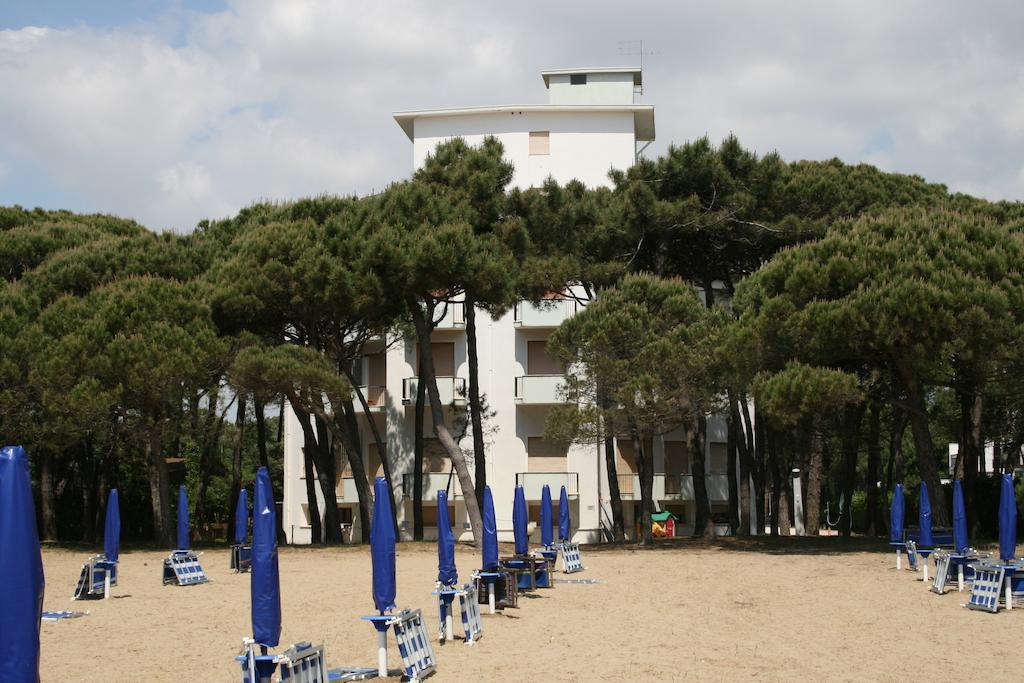 Апартаменты Ariston Fronte Mare Лидо-ди-Езоло Номер фото